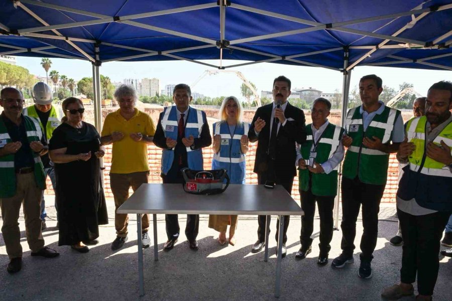 Antalya’da 900 Yataklı Modern Sağlık Kompleksi İçin İlk Beton Döküldü