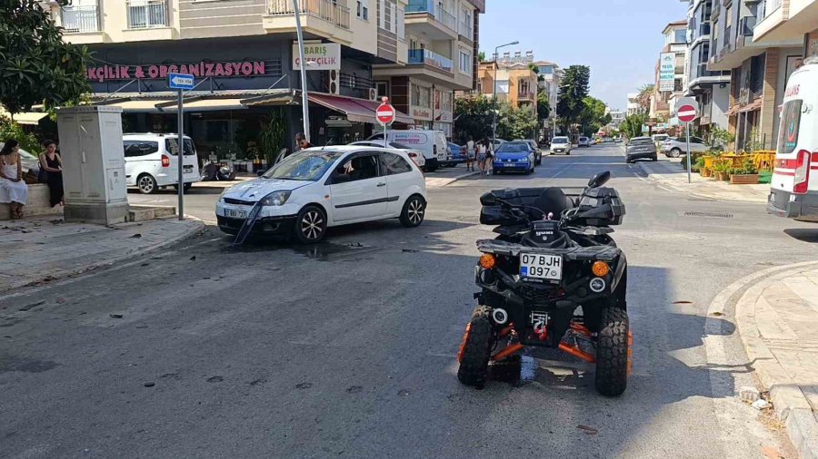 Manavgat’ta Otomobilin Çarptığı Atv Sürücüsü Yaralandı