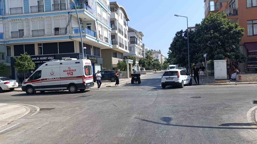 Manavgat’ta Otomobilin Çarptığı Atv Sürücüsü Yaralandı
