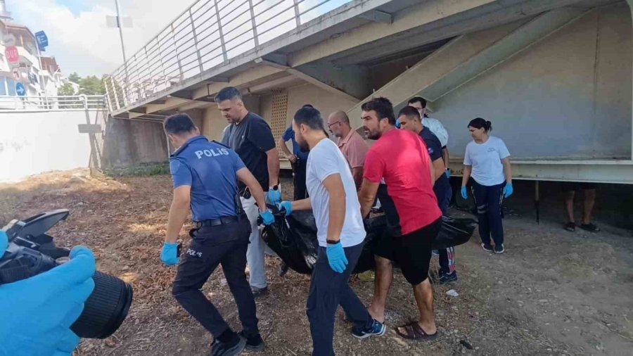 Balık Avlamak İçin Geldiği Irmakta Ceset Buldu