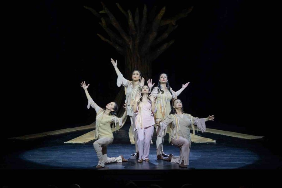 Mersin Büyükşehir Belediyesi Şehir Tiyatrosu’na Uluslararası 2 Ödül