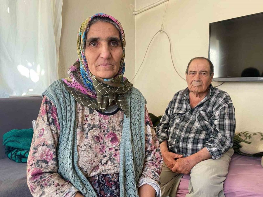 Felçli Kocasını Tıraş Ederken Görüntülenmişti, Acı Haber Geldi