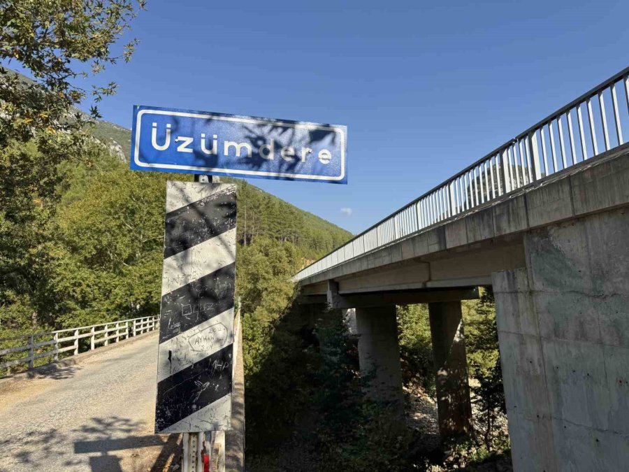 Üzümdere Irmağı Kuraklığa Yenik Düştü, Eski Halinden Eser Kalmadı