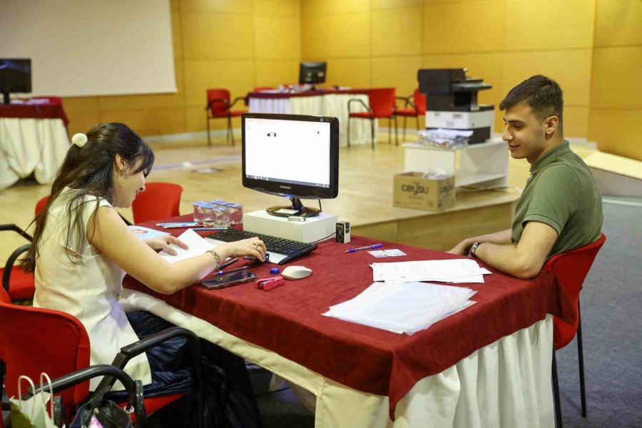 Büyükşehir İtfaiye Kadrosunu Güçlendiriyor