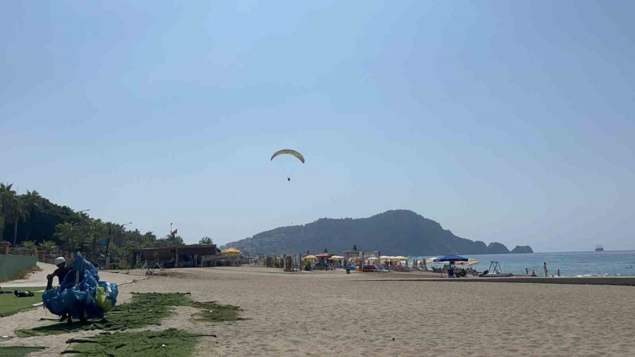 Trafik Kazası Yamaç Paraşütü Kamerasında