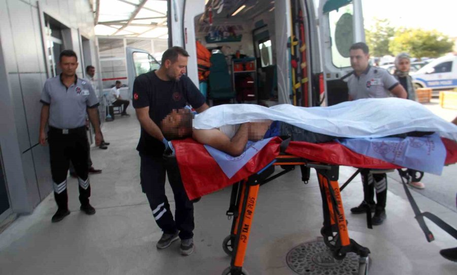 Konya’da Bıçaklı Kavga: 2 Yaralı