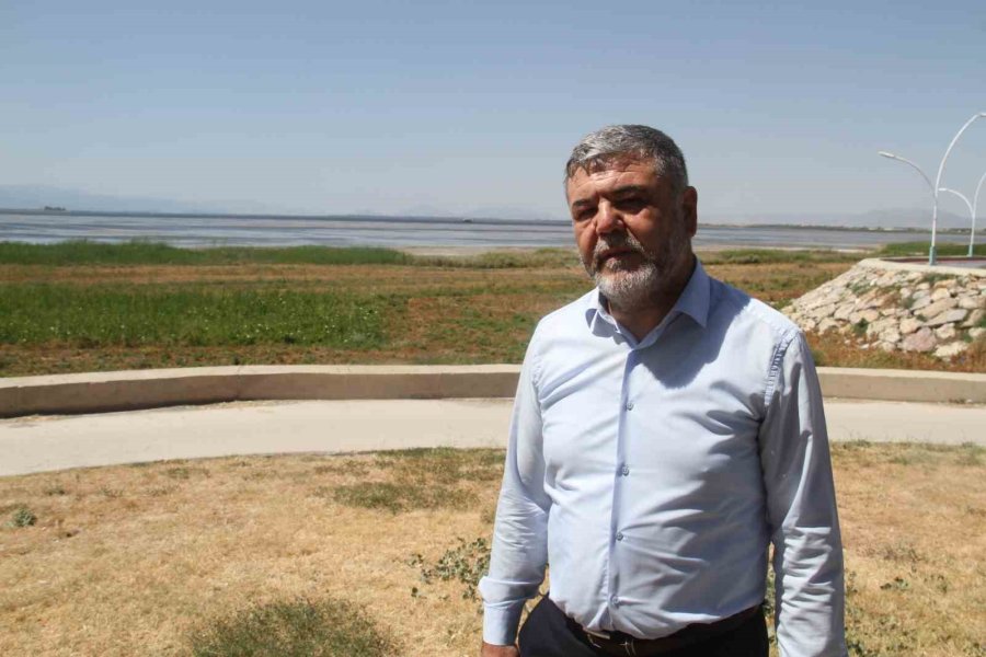 Beyşehir Gölü’nde Sular Çekildi, Yeni Adalar Ortaya Çıktı