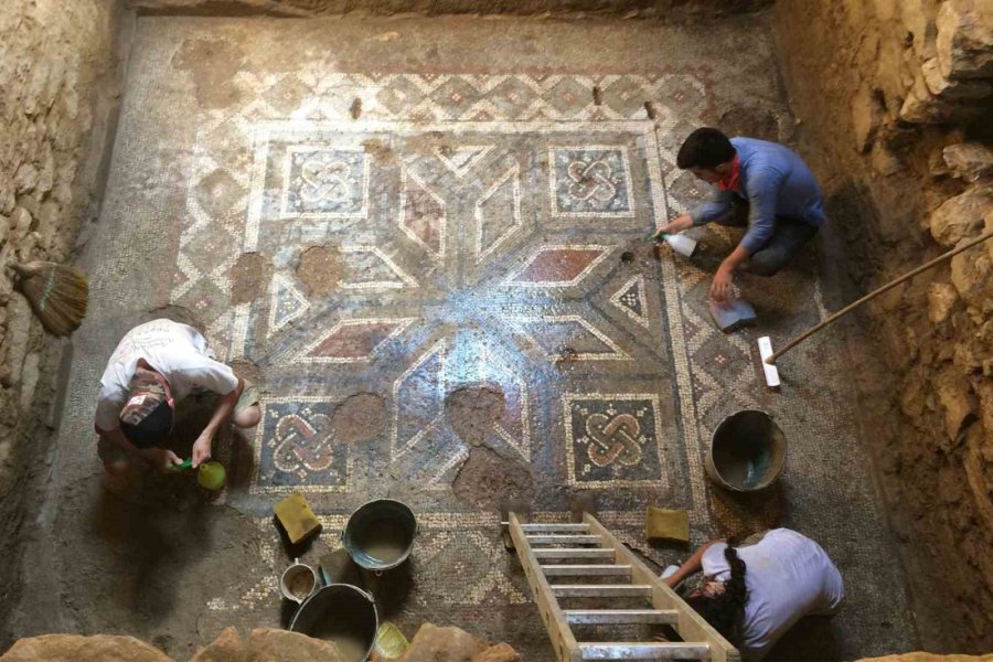 Antik Kentlerde Ziyaretçi Bilinci Uyarısı: "kültürel Miras Ve Doğal Denge Tehlikede"