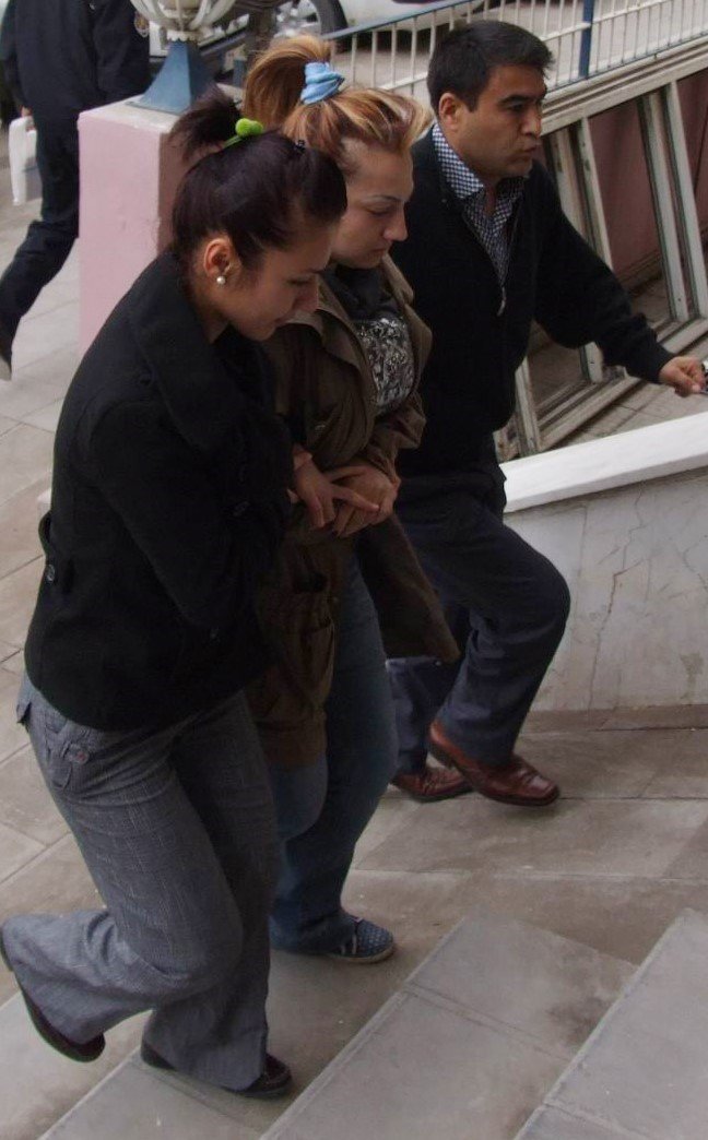 Öldürdüğü Kocasını 9 Ay Küvette Saklayan Cezaevi Firarisi Kadın Konya’da Yakalandı