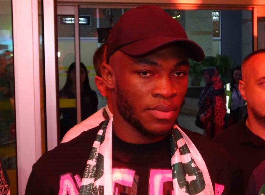 Konyaspor’un Yeni Transferi Jackson Muleka, Konya’ya Geldi