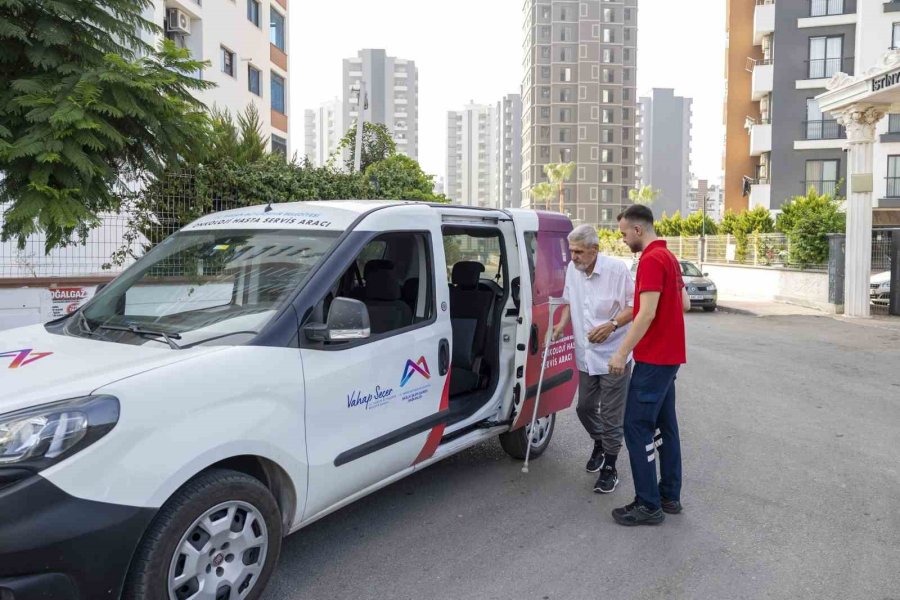 Mersin’de Onkoloji Hastalarına Ücretsiz Servis Hizmeti