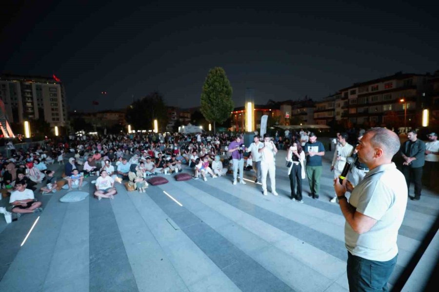 Niğde’de Minderli Sinema Akşamları