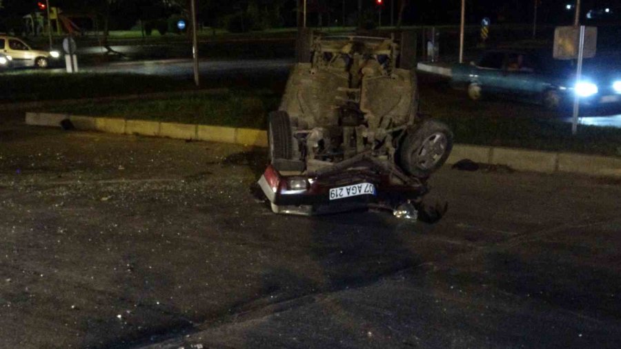 Kontrolden Çıkan Tofaş, Takla Atarak Durabildi: 1 Yaralı