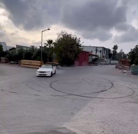 Ana Yolda Ters Yönde İlerleyip Dirift Atan Sürücülere Ceza Yağdı