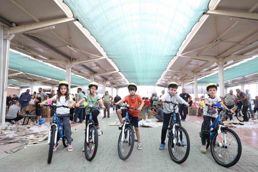 Başkan Altay ’güle Oynaya Camiye Gel Projesi’nde Bisiklet Dağıtımına Başladıklarını Açıkladı
