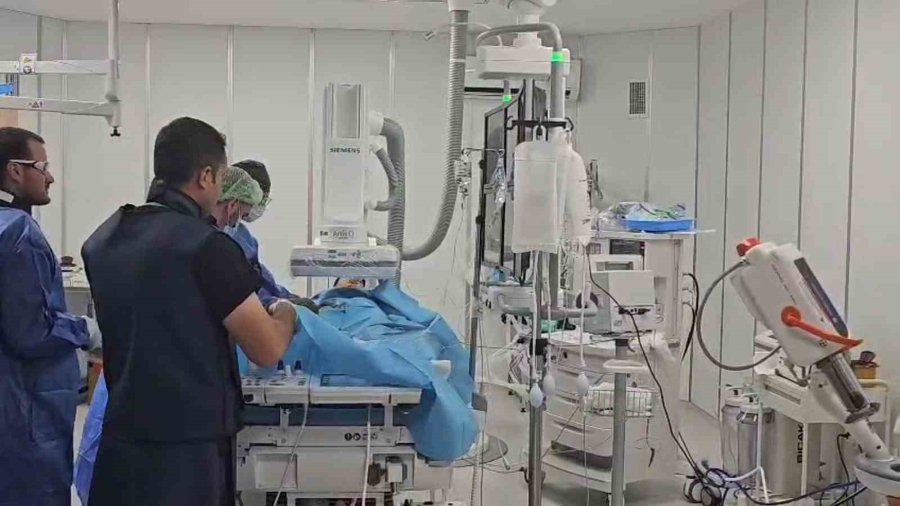 Niğde’de İlk Defa Anjiyo İle Kalp Deliği Operasyonu Yapıldı