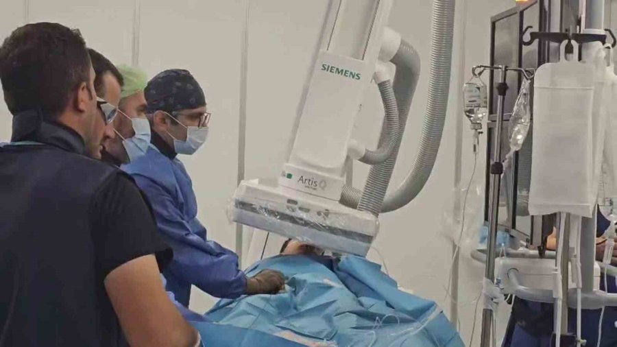 Niğde’de İlk Defa Anjiyo İle Kalp Deliği Operasyonu Yapıldı