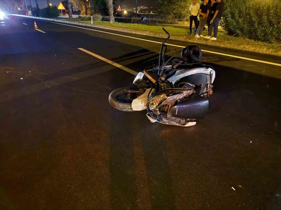 Tıra Arkadan Çarpan Motosikletli Ağır Yaralandı