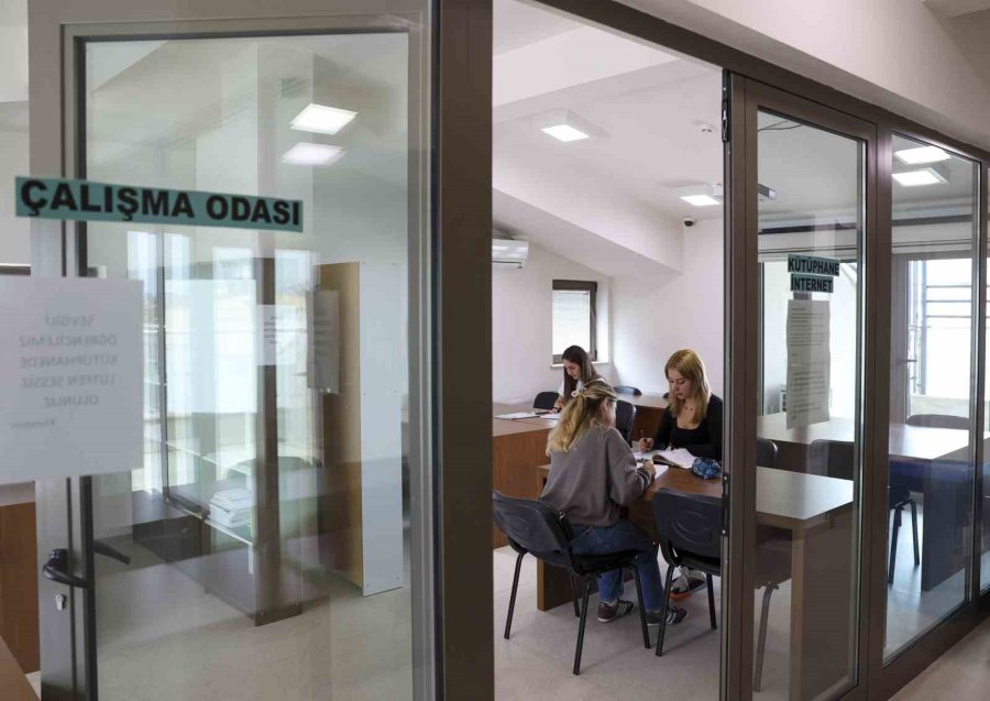 Antalya’da Öğrenci Yurtları İçin Ön Kayıtlar Başladı