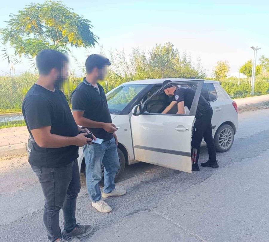 Antalya’da Eş Zamanlı Asayiş Uygulaması: Aranan 20 Kişi Yakalandı
