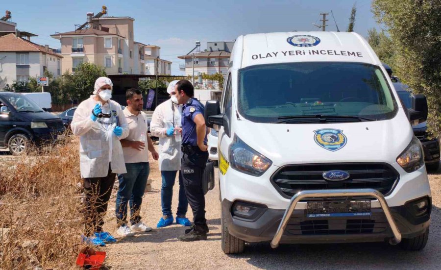 Yakınları Tarafından Evinde Ölü Bulundu