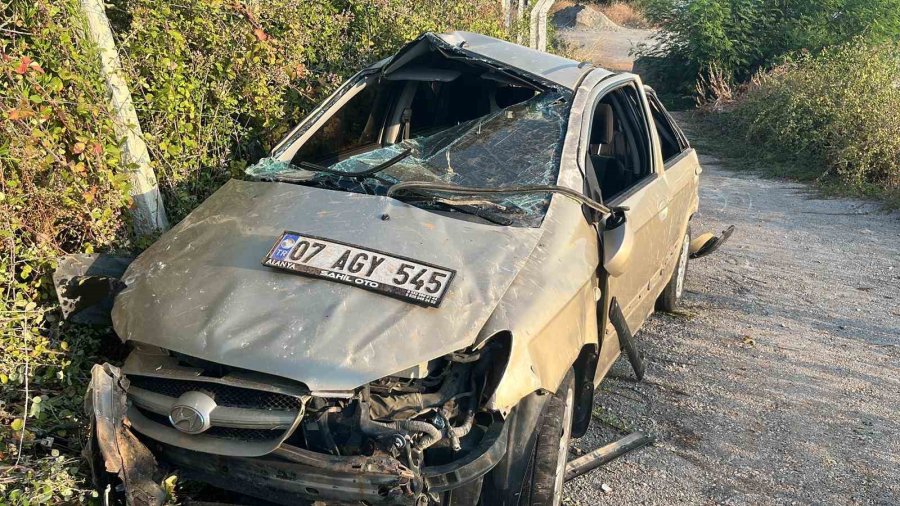 Alanya’da Otomobil Şarampole Uçtu: 1 Yaralı