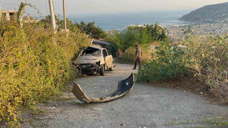 Alanya’da Otomobil Şarampole Uçtu: 1 Yaralı