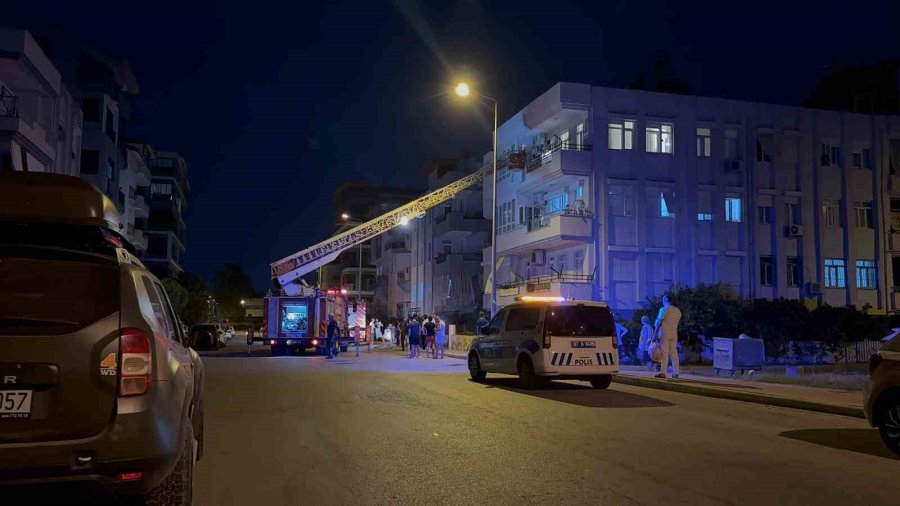 Ocakta Unutulan Tencere Yangına Sebep Oldu