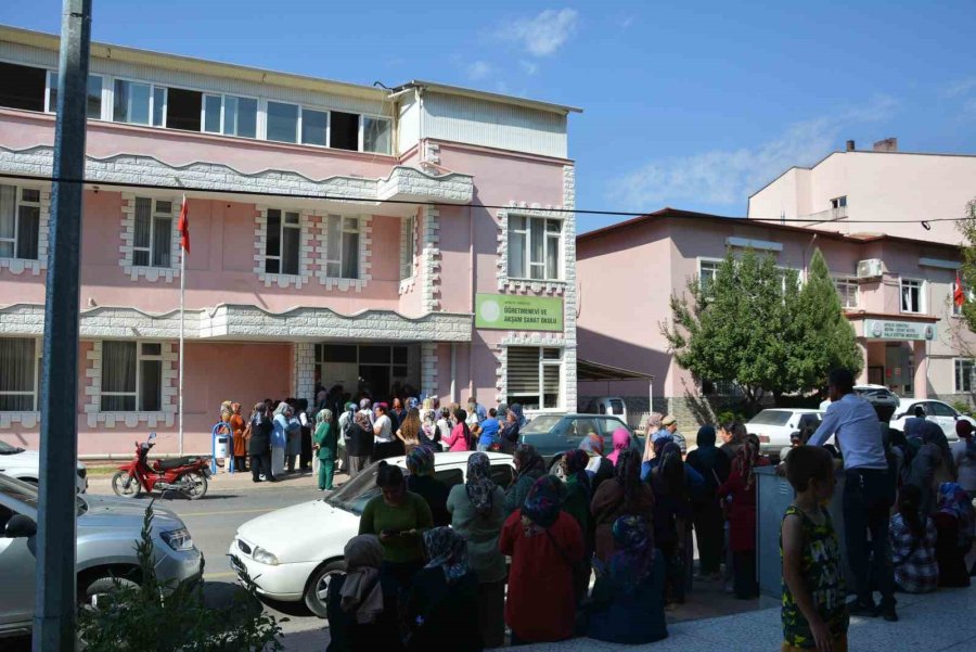 Toplum Yararı Projesi Kapsamında 60 Personel İçin 170 Başvuru