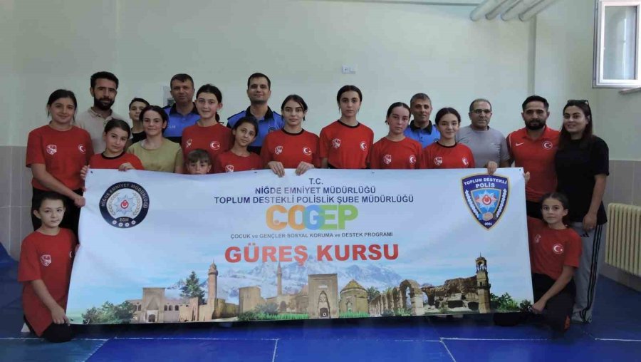 Çogep Projesiyle Niğdeli Gençler Yeteneklerini Geliştiriyor