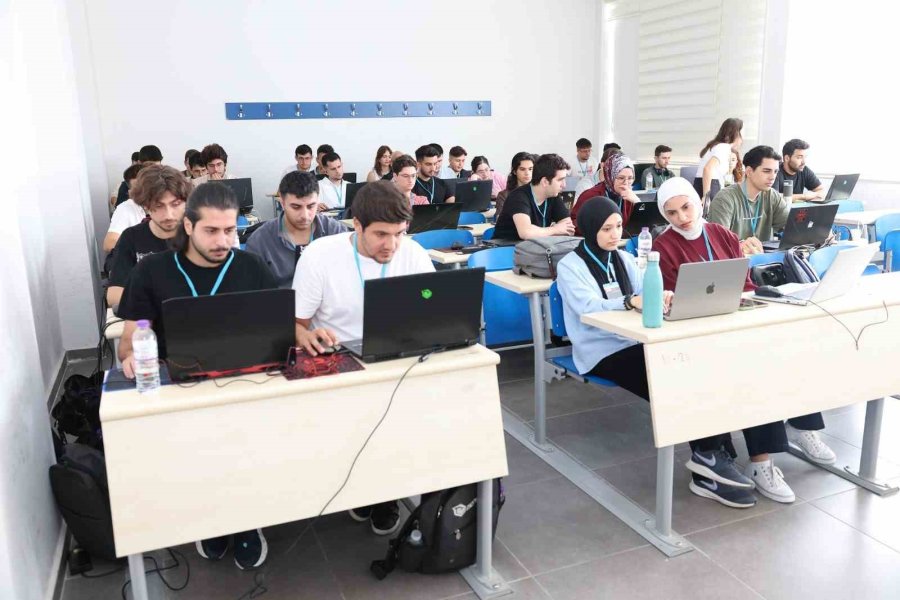 Siber Vatan Bootcamp 2025, Alkü’de Başladı