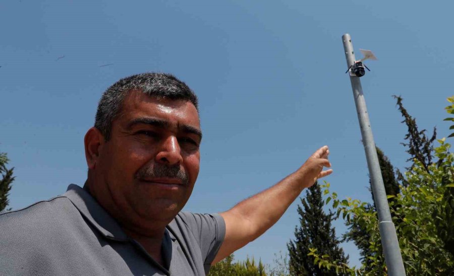 Mezarlıkta Uyuşturucu Satışını Fark Eden Muhtar Gece Görüş Ve Sesli Uyarı Sistemli Kamera Sistemi Kurdu