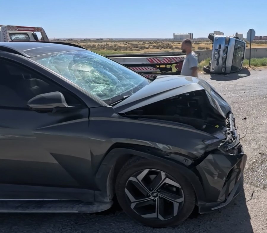 Aksaray’da Otomobil Minibüsle Çarpıştı: 2 Yaralı