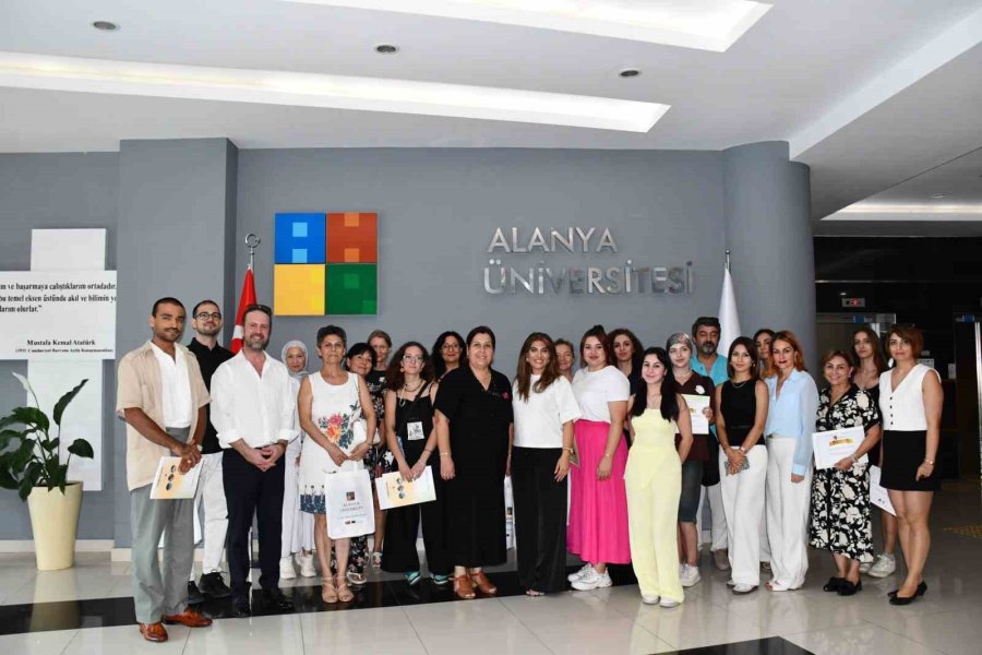Alanya Üniversitesi El Sanatlarını Geleceğe Taşıyor