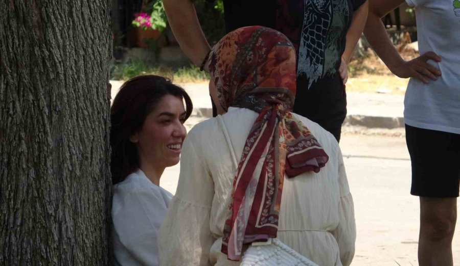 Kamyonet İle Otomobil Kavşakta Çarpıştı: 1 Yaralı