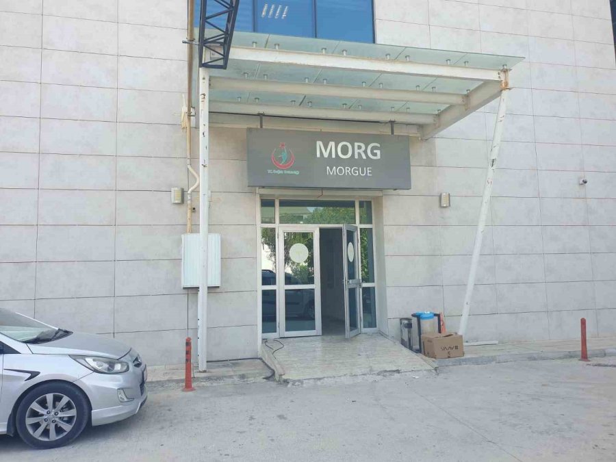 Antalya’da Serada Cinayet: 2 Ölü