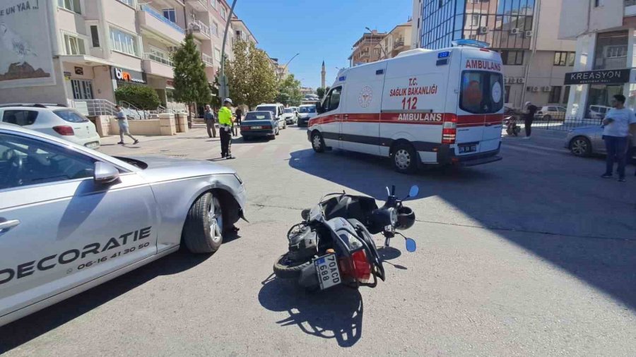 Karaman’da Otomobille Motosiklet Çarpıştı: 1 Yaralı