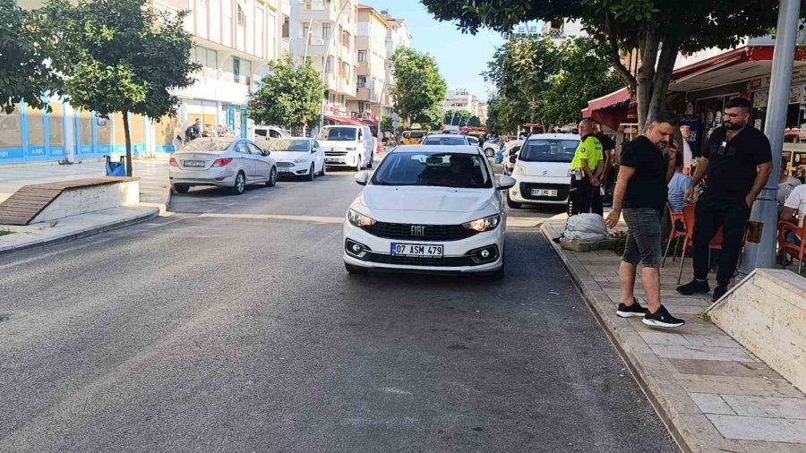 Taksiciler İhbar Etti, Korsan Taksici Yakalandı