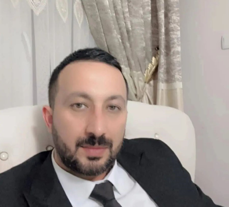 Husumetlisini Öldürdü, Bankada Yakalandı