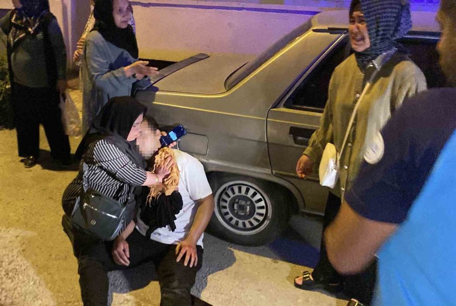 Sevgilisinin Kardeşi Tarafından Bıçaklanan Şahıs Ağır Yaralandı