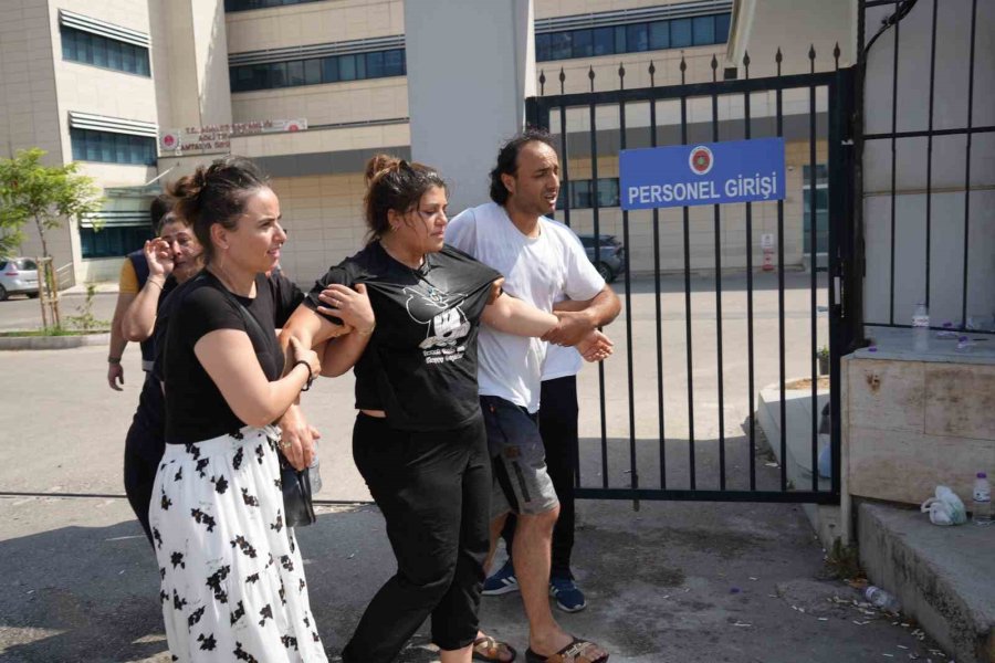 Pastane Cinayetinde Öldürülen Gencin Abisinin Feryatları Yürekleri Yaktı: "abi Ben Geliyorum De Ne Olur"