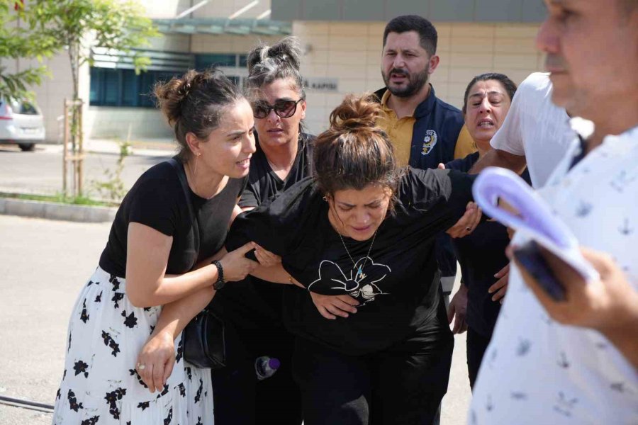 Pastane Cinayetinde Öldürülen Gencin Abisinin Feryatları Yürekleri Yaktı: "abi Ben Geliyorum De Ne Olur"