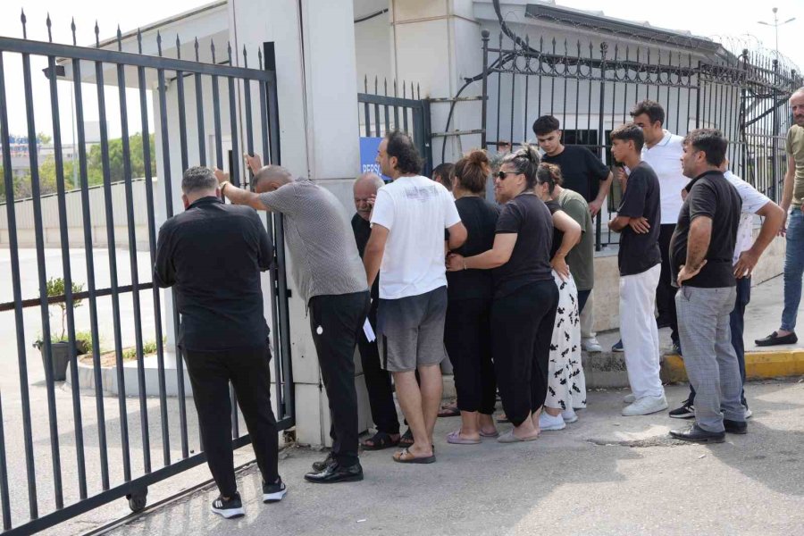 Pastane Cinayetinde Öldürülen Gencin Abisinin Feryatları Yürekleri Yaktı: "abi Ben Geliyorum De Ne Olur"