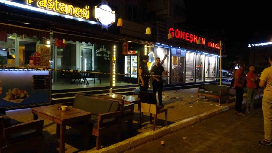 Pastane Cinayetinde Öldürülen Genç Kadının Cenazesi Yakınlarına Teslim Edildi