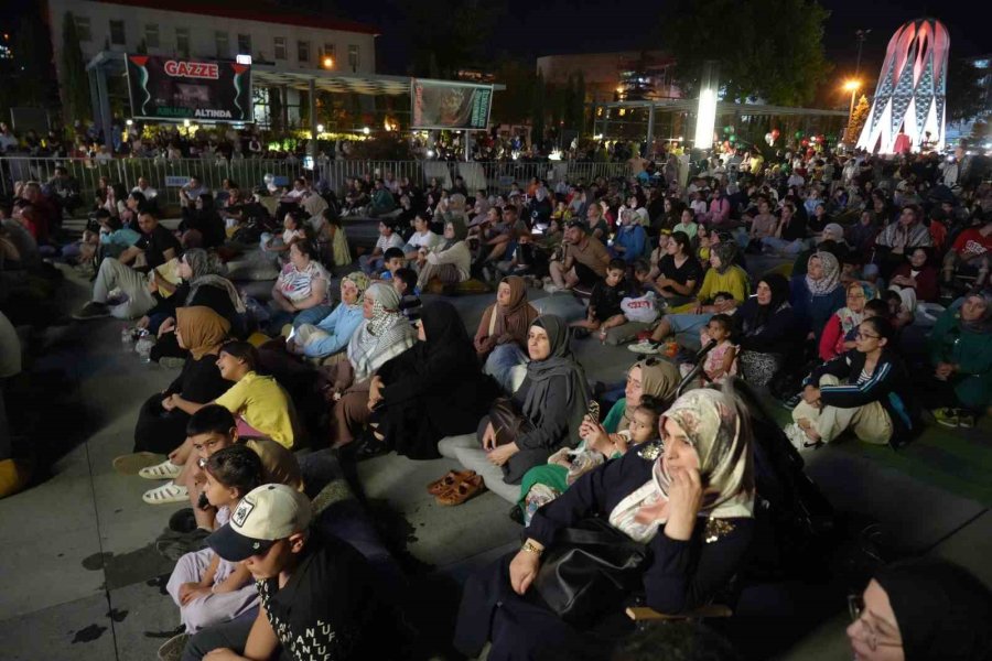 Niğde Belediyesi’nden Gazze İçin Dayanışma Etkinliği: ’sessiz Çığlık’ Belgeseli Gösterildi