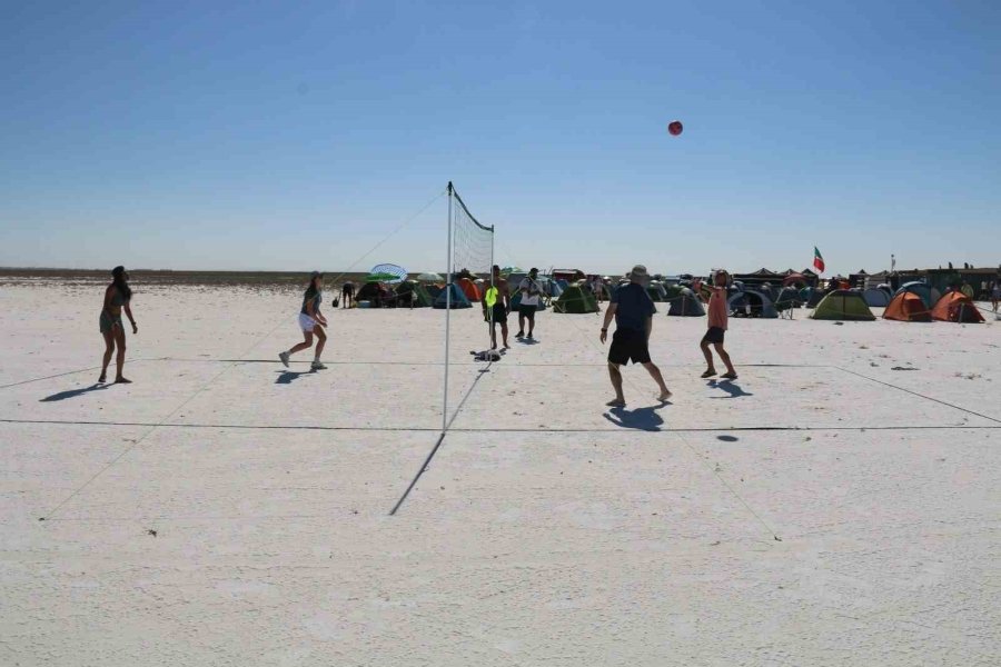 Runfire Salt Lake Ultra Trail Maratonu, Renkli Görüntülere Sahne Oldu