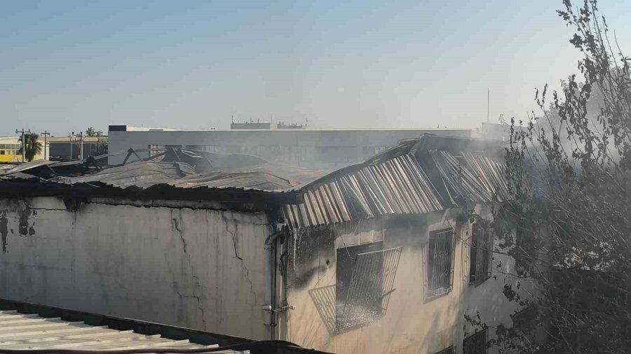 Otel Ekipmanları Deposunda 15 Gün Arayla İkinci Yangın