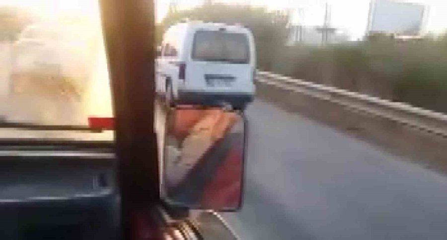 Emniyet Şeridini Kullanan Sürücülere Videolu Tepki