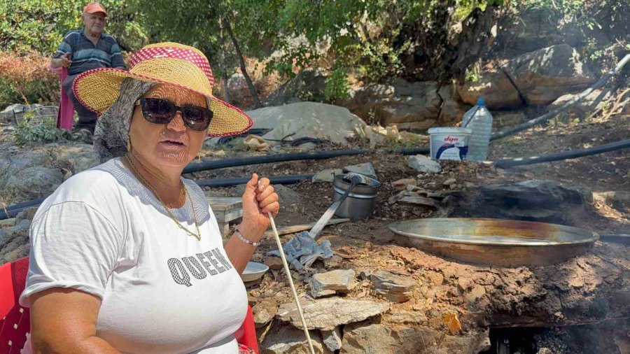 Külle Kaynayan Lezzet, İmece Usulüyle Sofralara Taşınıyor