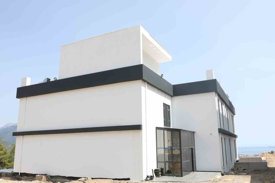 Alkü Moleküler Tıp Merkezi Kuruldu